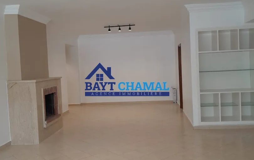 Charming 3-Bedroom Apartment for Rent in Tangier - 165m² - view 2