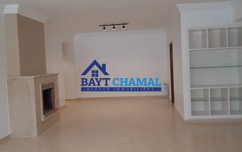 Encantador apartamento de 3 habitaciones en alquiler en Tánger - 165m²