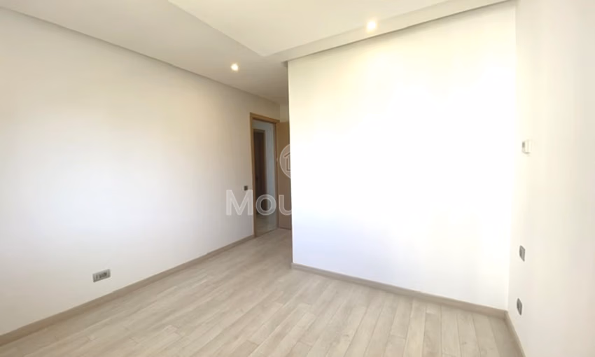 Apartamento en alquiler - 2 habitaciones, 100m², 3er piso