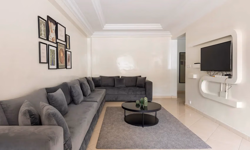 Apartment for rent with parking