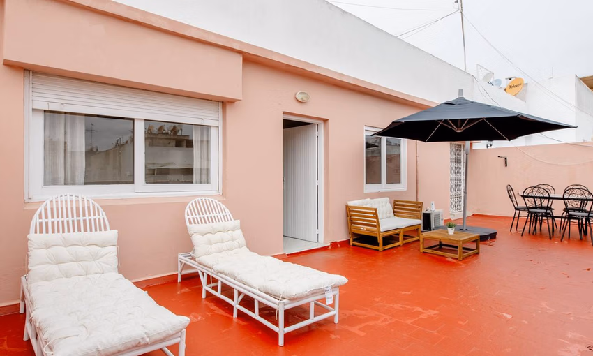 Apartment for rent with terrace