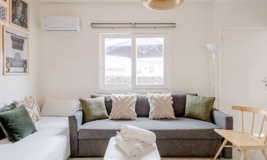 Apartment for rent with terrace