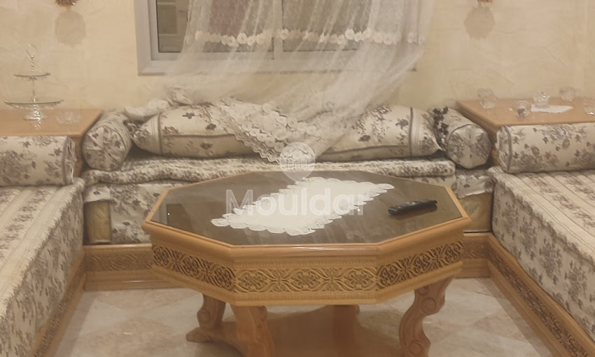 شقة للبيع مع تراس في الطابق الأرضي شقة للبيع مع تراس في الطابق الأرضي