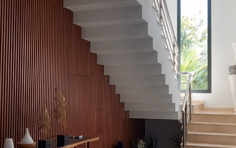 Villa mit Pool zu verkaufen