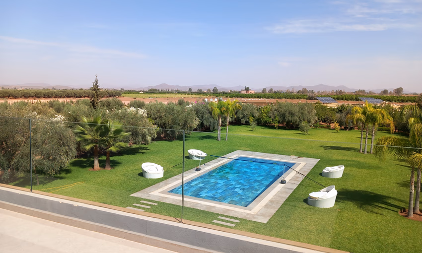 Villa mit Pool zu verkaufen