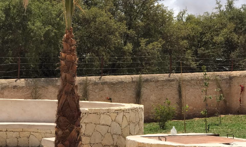 Villa for sale with swimming pool Villa for sale with swimming pool