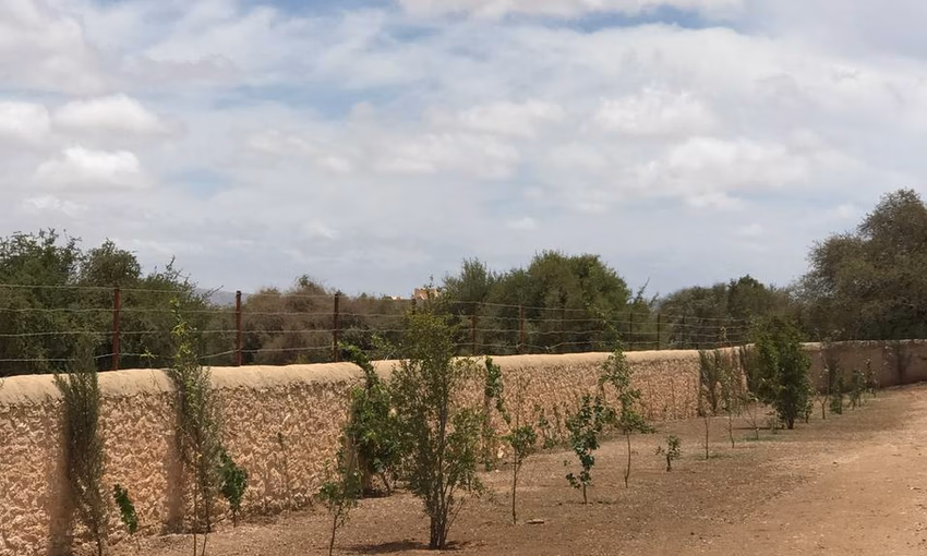 Villa for sale with swimming pool Villa for sale with swimming pool