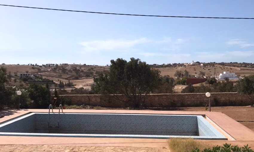 Villa à vendre avec piscine - view 9