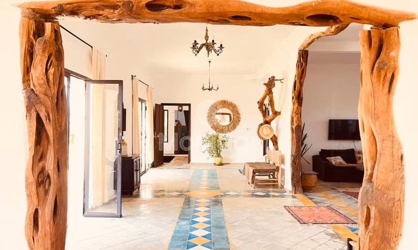 فيلا للبيع مع مسبح، 4 غرف نوم