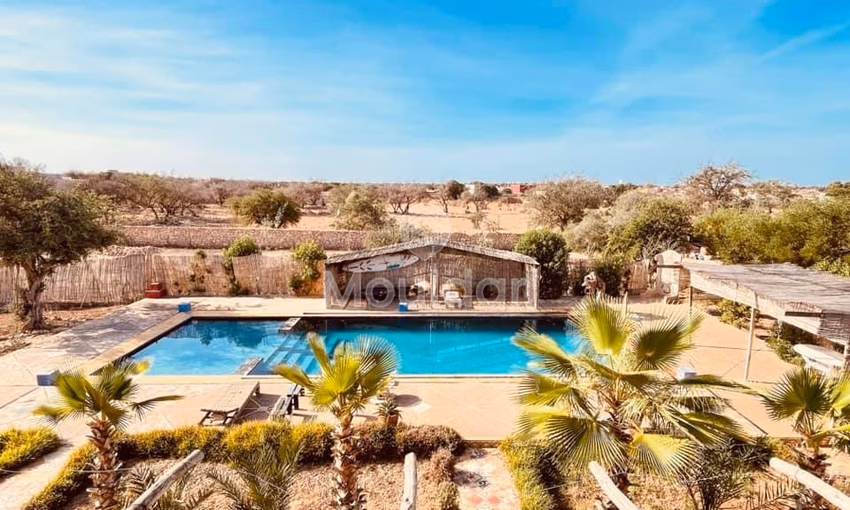 فيلا للبيع مع مسبح، 4 غرف نوم