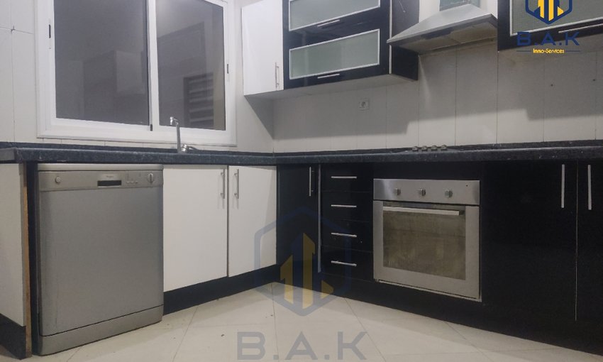 Apartamento para alugar com varanda no primeiro andar - view 11