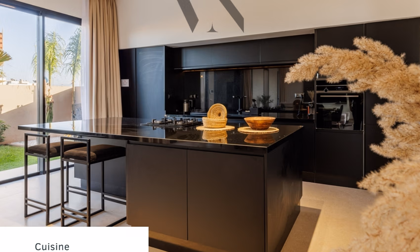 Vila à venda com piscina