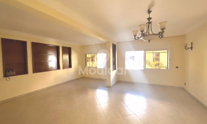 Appartement à louer, 3 chambres, 142 m²