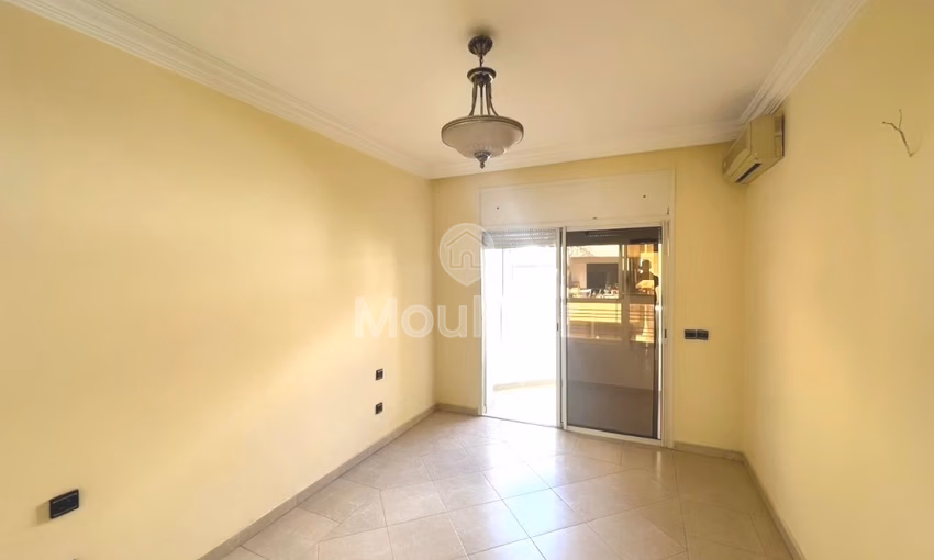 Appartement à louer, 3 chambres, 142 m²
