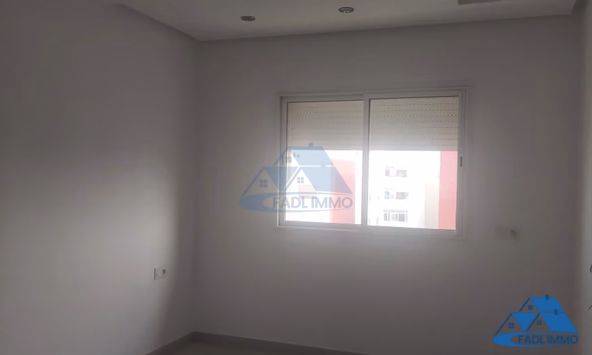 Appartement à vendre avec balcon au sixième étage Appartement à vendre avec balcon au sixième étage