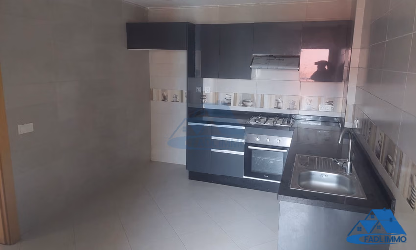 Appartement à vendre avec balcon au sixième étage Appartement à vendre avec balcon au sixième étage