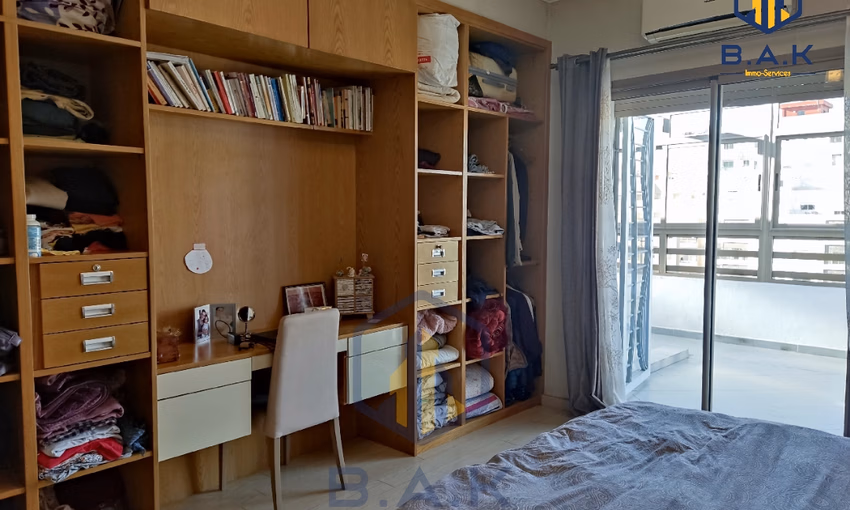 Apartment for sale with terrace Apartment for sale with terrace