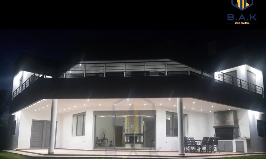 Villa en venta con terraza - view 3