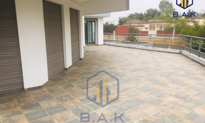 فيلا للبيع مع تراس فيلا للبيع مع تراس