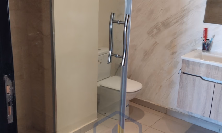 شقة للبيع مع تراس في الطابق السادس شقة للبيع مع تراس في الطابق السادس