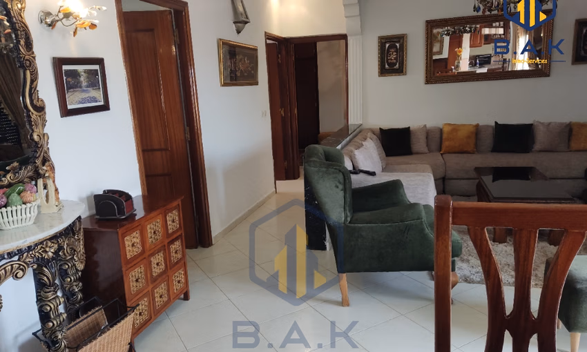 شقة للإيجار مع تراس في الطابق السادس شقة للإيجار مع تراس في الطابق السادس