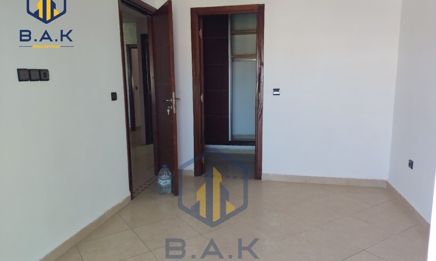 Apartamento à venda com varanda - view 8