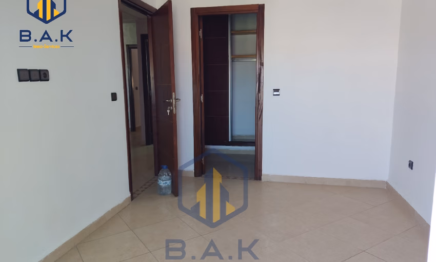 Apartamento en venta con balcón - view 8