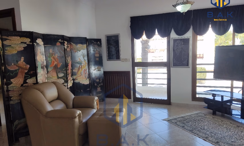 Villa à vendre avec terrasse et deux étages - view 17