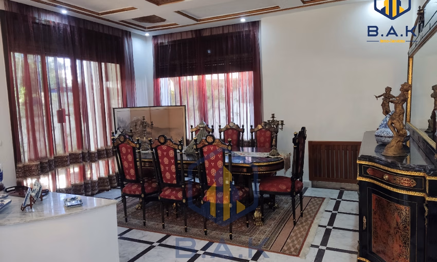 Villa à vendre avec terrasse et deux étages - view 12