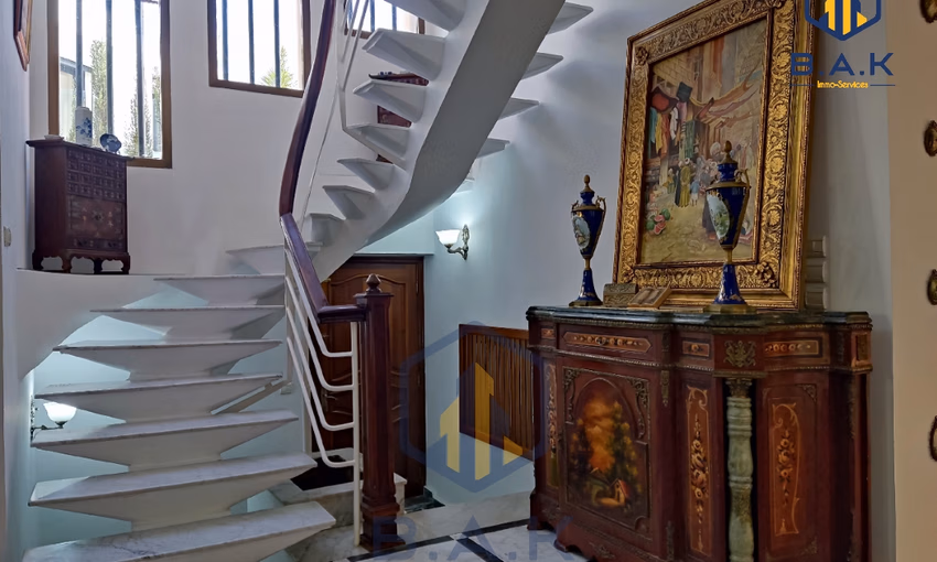 Villa à vendre avec terrasse et deux étages - view 14