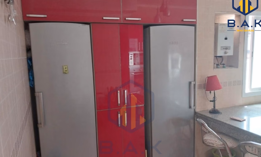 شقة للبيع مع تراس في الطابق الرابع