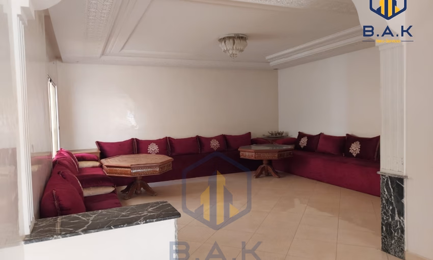 منزل للبيع مع تراس و طابقين