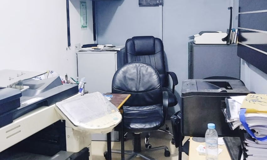 Bureau à louer avec terrasse au premier étage