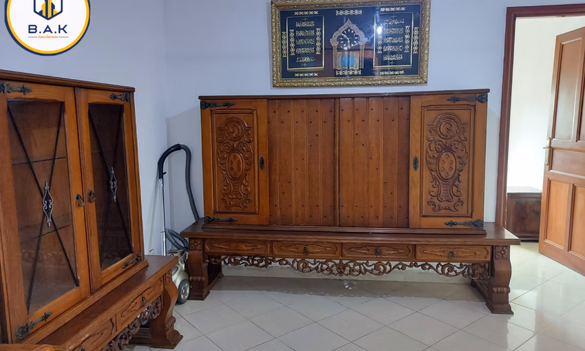 شقة للإيجار مع تراس في الطابق الثالث