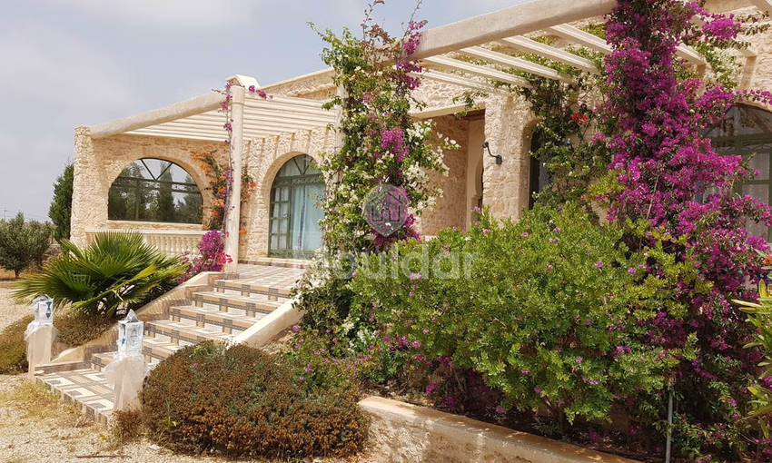 فيلا أحلام مع 3 غرف نوم وحمام سباحة!