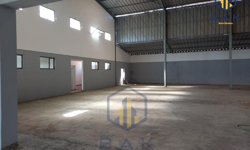 Spatiu industrial de vânzare cu parcare - view 8