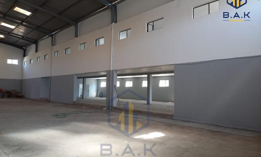Spatiu industrial de vânzare cu parcare - view 7
