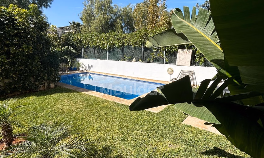 Villa en alquiler con piscina