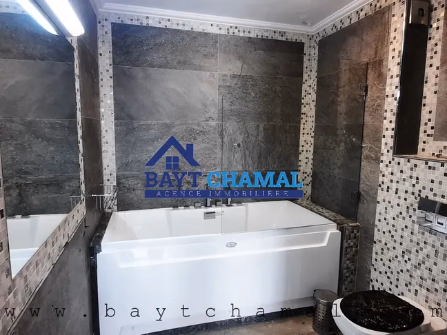 Amplio apartamento en alquiler en Tánger – 3 habitaciones modernas