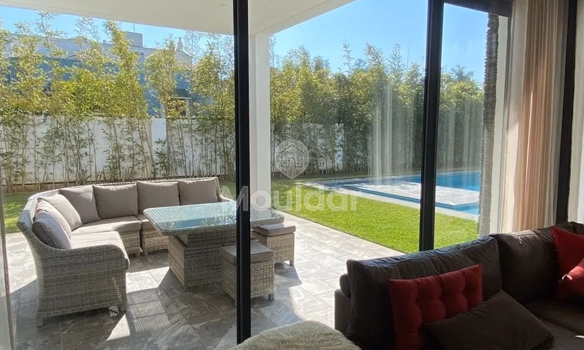 Villa à louer avec piscine