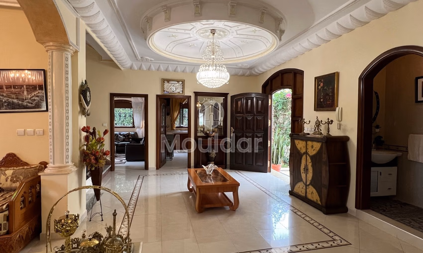 Villa for buy with terrace