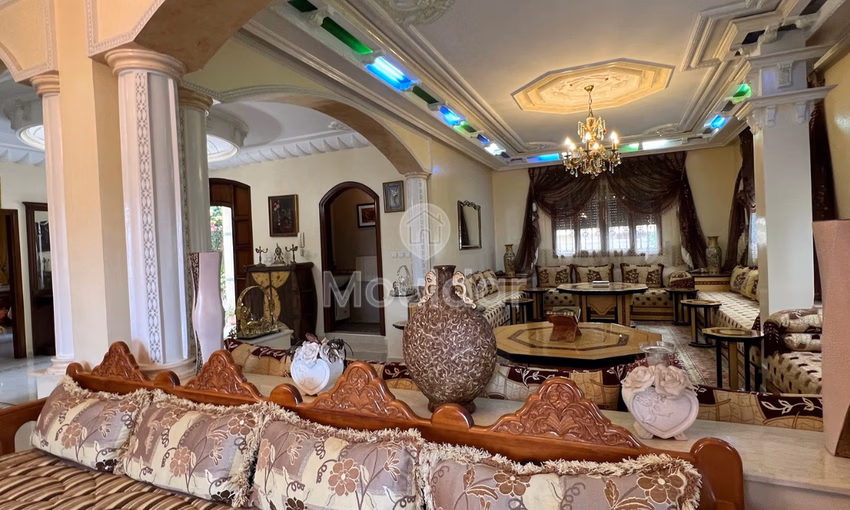 Villa for buy with terrace