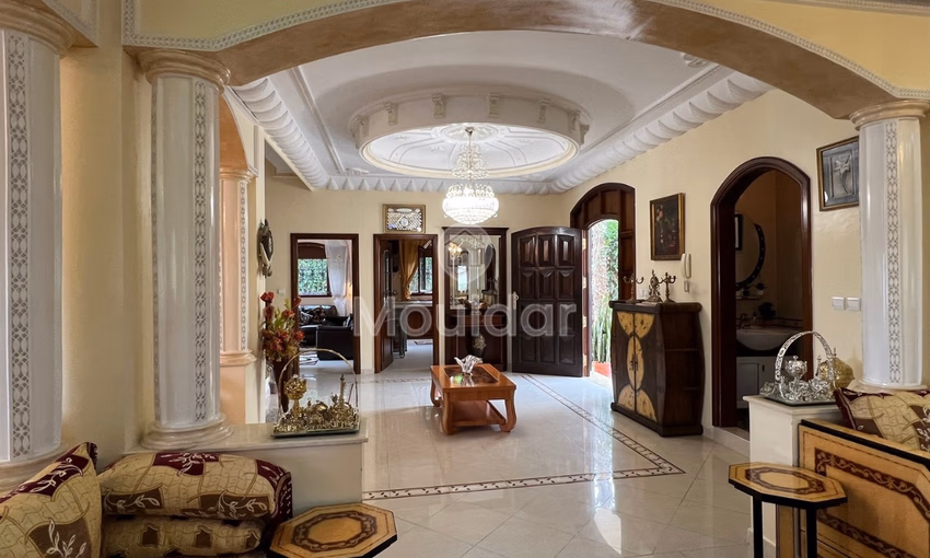 Villa for buy with terrace