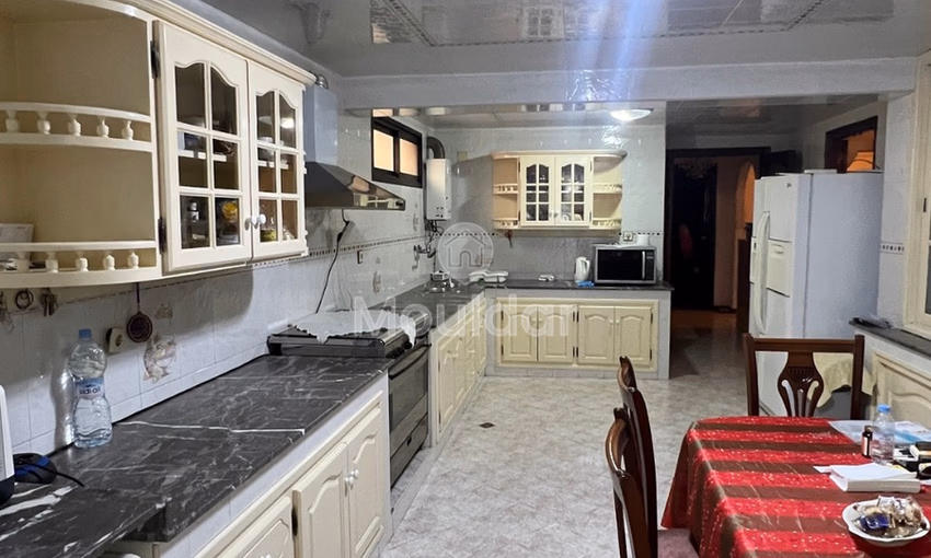 فيلا للشراء مع تراس فيلا للشراء مع تراس