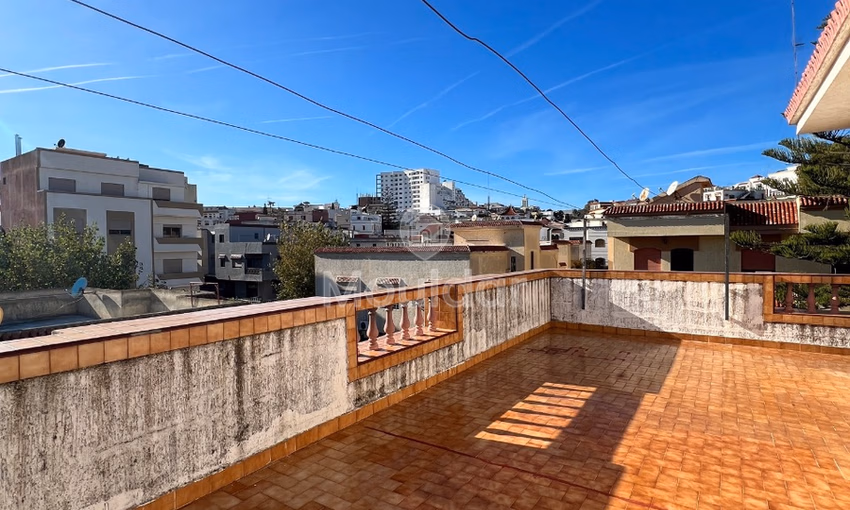 فيلا للشراء مع تراس فيلا للشراء مع تراس