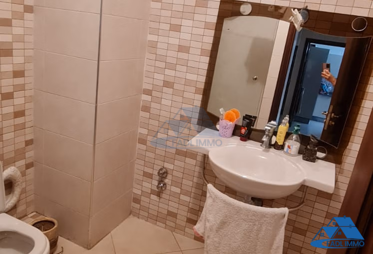 Appartement à vendre avec balcon au premier étage Appartement à vendre avec balcon au premier étage