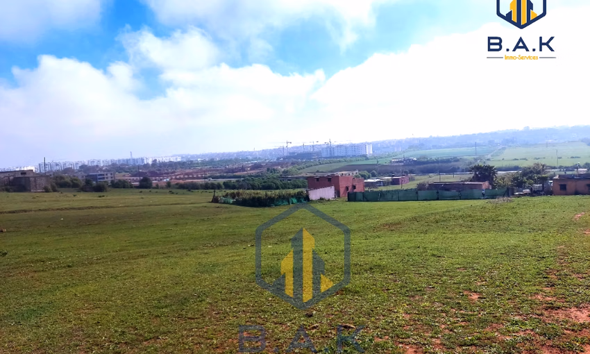 أرض محفظة في تجزئة للشراء لبناء مبنى أرض محفظة في تجزئة للشراء لبناء مبنى