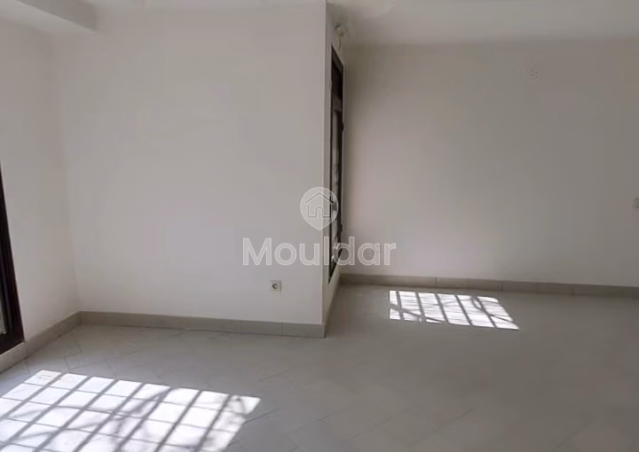 Villa à vendre à Rabat, 500 m² habitables, 903 m² de terrain Villa à vendre à Rabat, 500 m² habitables, 903 m² de terrain