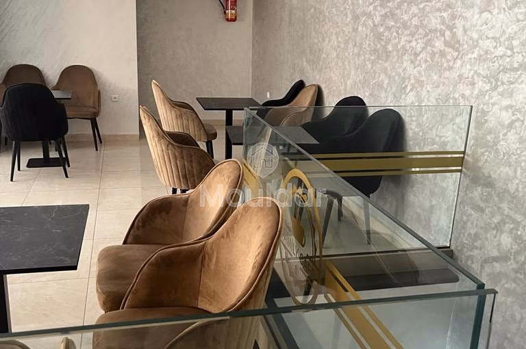 Commercial property for buy with terrace