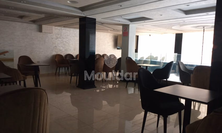 Commercial property for buy with terrace